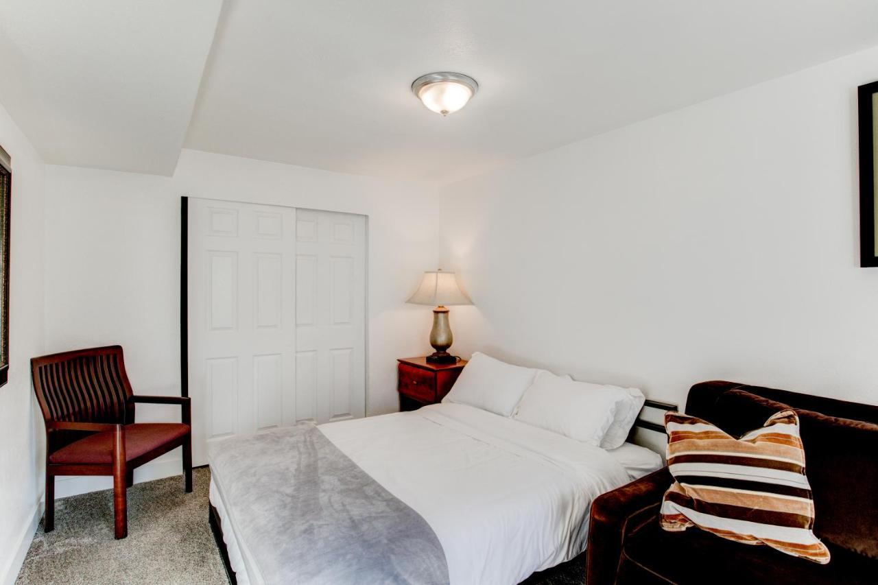 Modern Private Whole Unit 4 Bedroom Guest Suite King Bed Salt Lake City Dış mekan fotoğraf