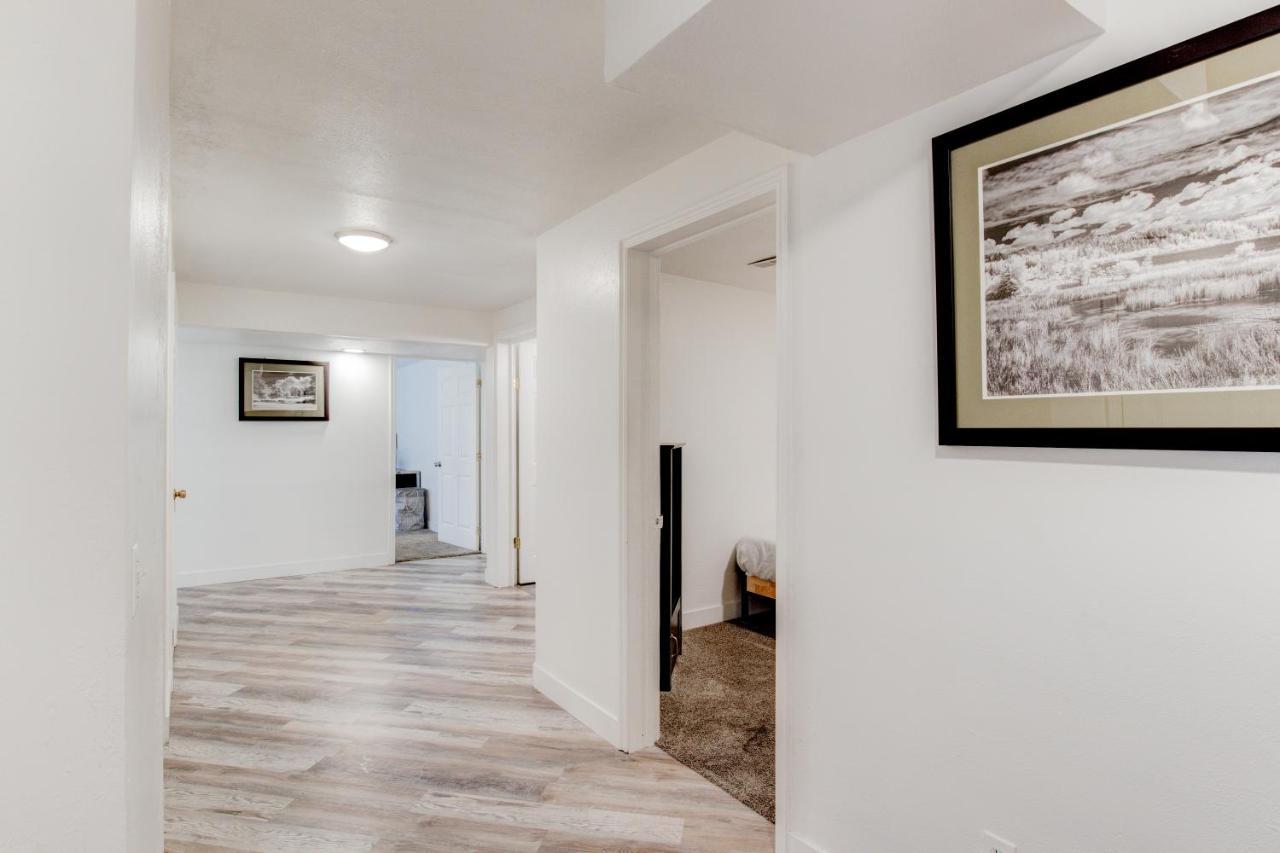 Modern Private Whole Unit 4 Bedroom Guest Suite King Bed Salt Lake City Dış mekan fotoğraf